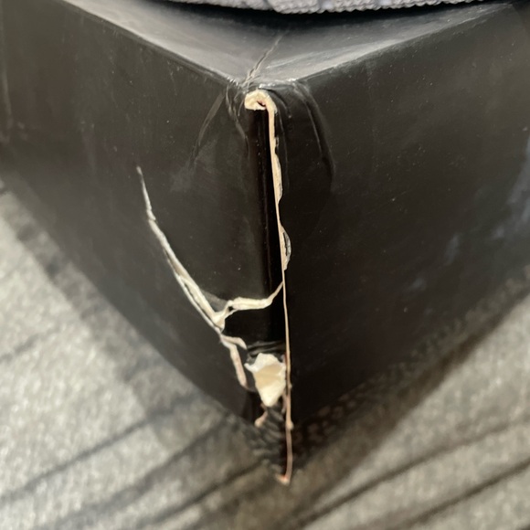 Air Jordan 4 Retro Royalty Size 11.5 - Picture 11 of 13